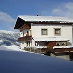 Haus Annemarie - Hochpustertal 아파트
